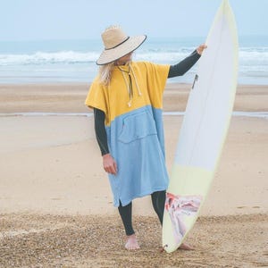 Pakal Ethnic Mango & Sky Blue Beach Poncho – Blue Rainbow