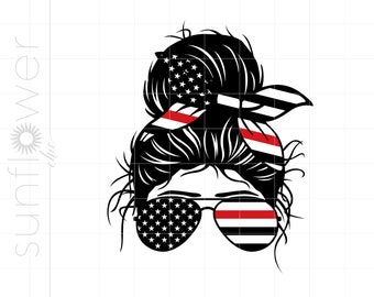 Vida de esposa de bombeiro Svg | Esposa bombeiro Bun bagunçado Svg | Camisa Svg do bolo da bandeira do bombeiro Silhueta Cricut para impressão | Vida de Esposa Svg SC2357
