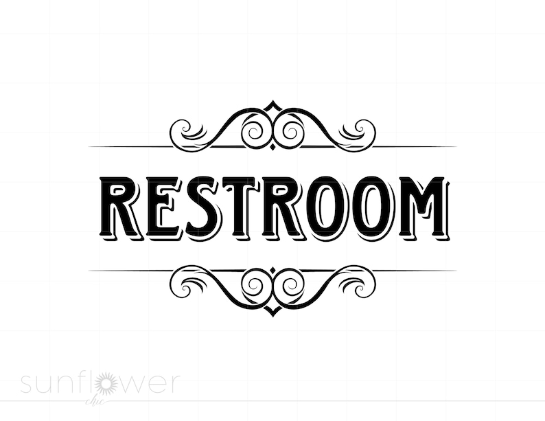 Pu&ograve; includere: Un cartello bianco e nero con decorazioni a volute e la parola "RESTROOM" in un carattere audace e vintage.