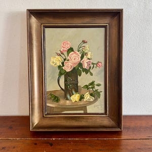 Antique floral still life, mid century oil painting, vintage floral decor, vibrant painting of pink roses, classic frame , 38.5x49cm framed