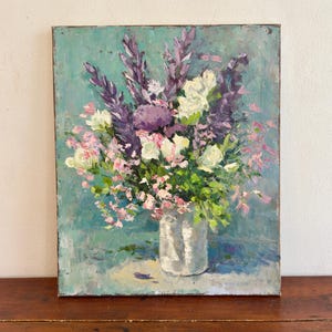 大きな花の油絵、ヴィンテージの花の静物画、花束の静物画、花瓶の紫色の花、花のある静物画、50 x 60 cm