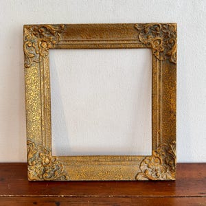Ornate gold gesso frame, vintage gold frame, gold frame for a painting, retro gold frame, vintage wall decor, ornate frame, for 33x34.5cm