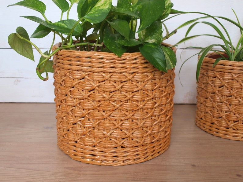 Wicker planter pot holder Indoor planter basket Boho decorative houseplant Natural Beige bohemian plant Indoor garden decor image 2