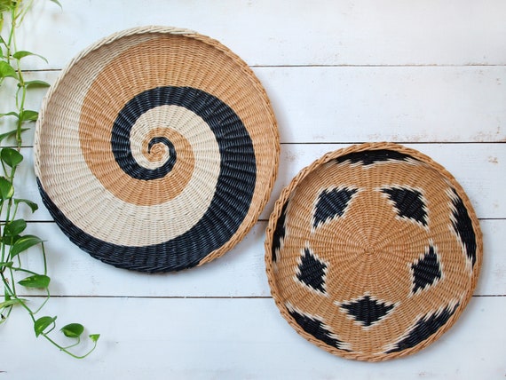 Set Von 2 Grosse Wand Hangen Gewebte Teller Korbe Afrika Etsy