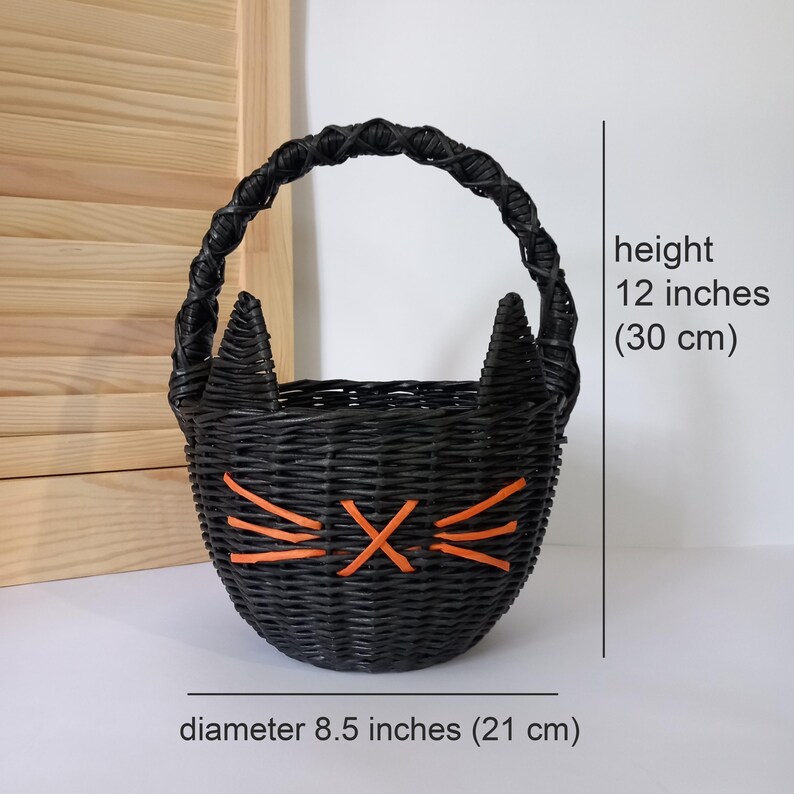 Set of 2 Wicker Halloween Basket. Cat Basket. Pampkin Basket. Wicker