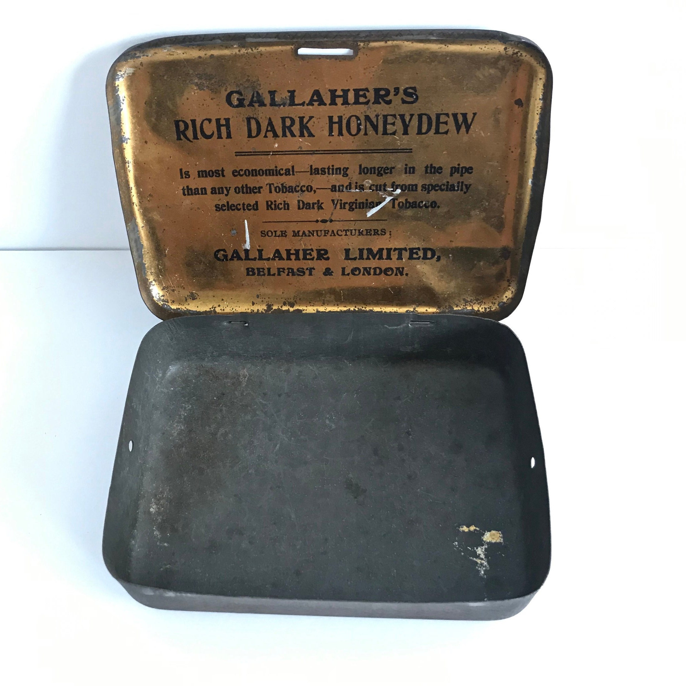 rich dark honeydew tobacco Vintage Gallaher's Rich Dark Honeydew Tobacco Tin: Collectible Tobacciana