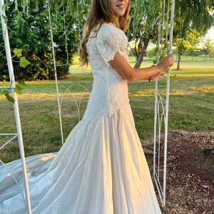 1950&#39;s Ivory Silk Dress with Puff Sleeves & Pearls