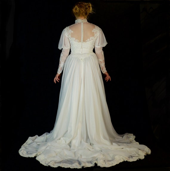 Vintage Lace Wedding Dress With Elizabethan Collar Etsy