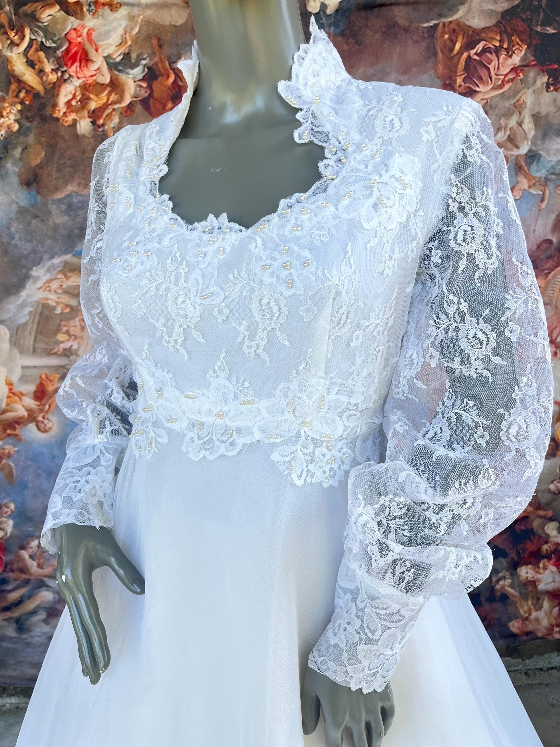 chinese dress ladies Modest Sweetheart Queen Anne Neckline Wedding Dress – Rosymae main image 0