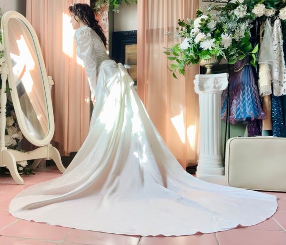 1950's Satin Long-sleeve Wedding Gown With Large Bow & Mini Pearls