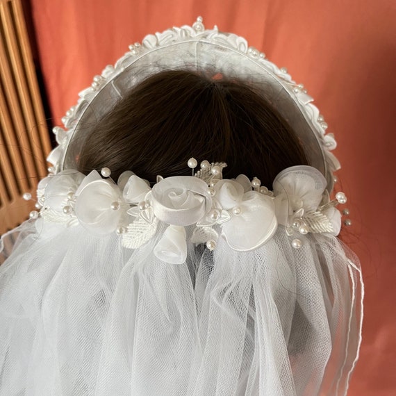 1980's Beaded Pearl Tiara Headpiece and Veil - image 5