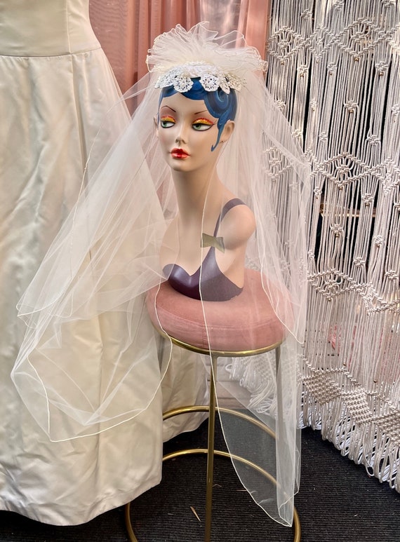 Ivory Lace & Pearl Headpiece + Veil - Etsy display picture 3