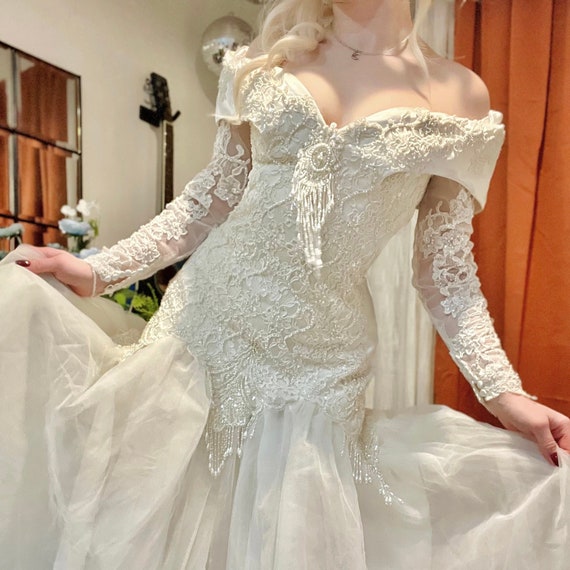 1993 Off Shoulder Mermaid Wedding Dress