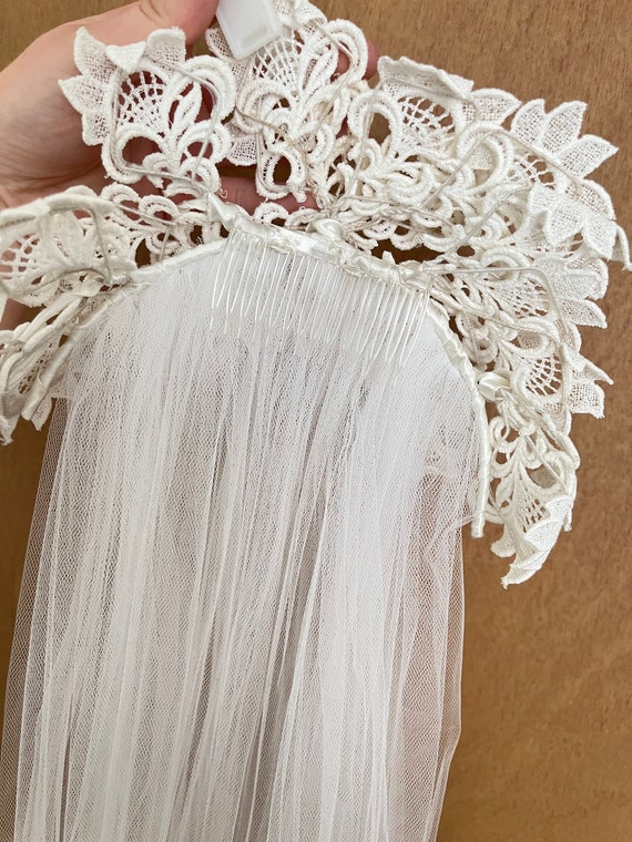 Vintage fingertip length veil with floral lace cr… - image 6