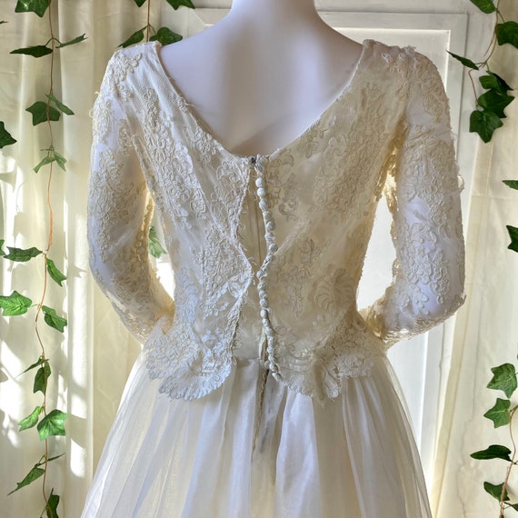 1950s Wedding Dress With Lace Bodice & Short Tull… - image 7