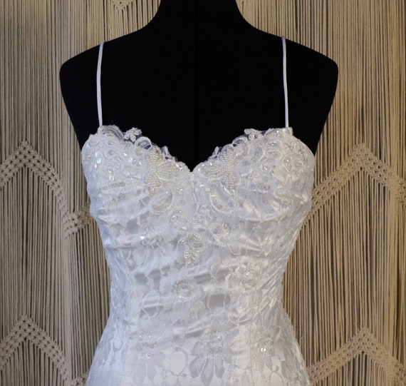 Vintage wedding dress with Matching Shawl - image 7
