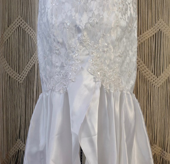 Vintage wedding dress with Matching Shawl - image 8