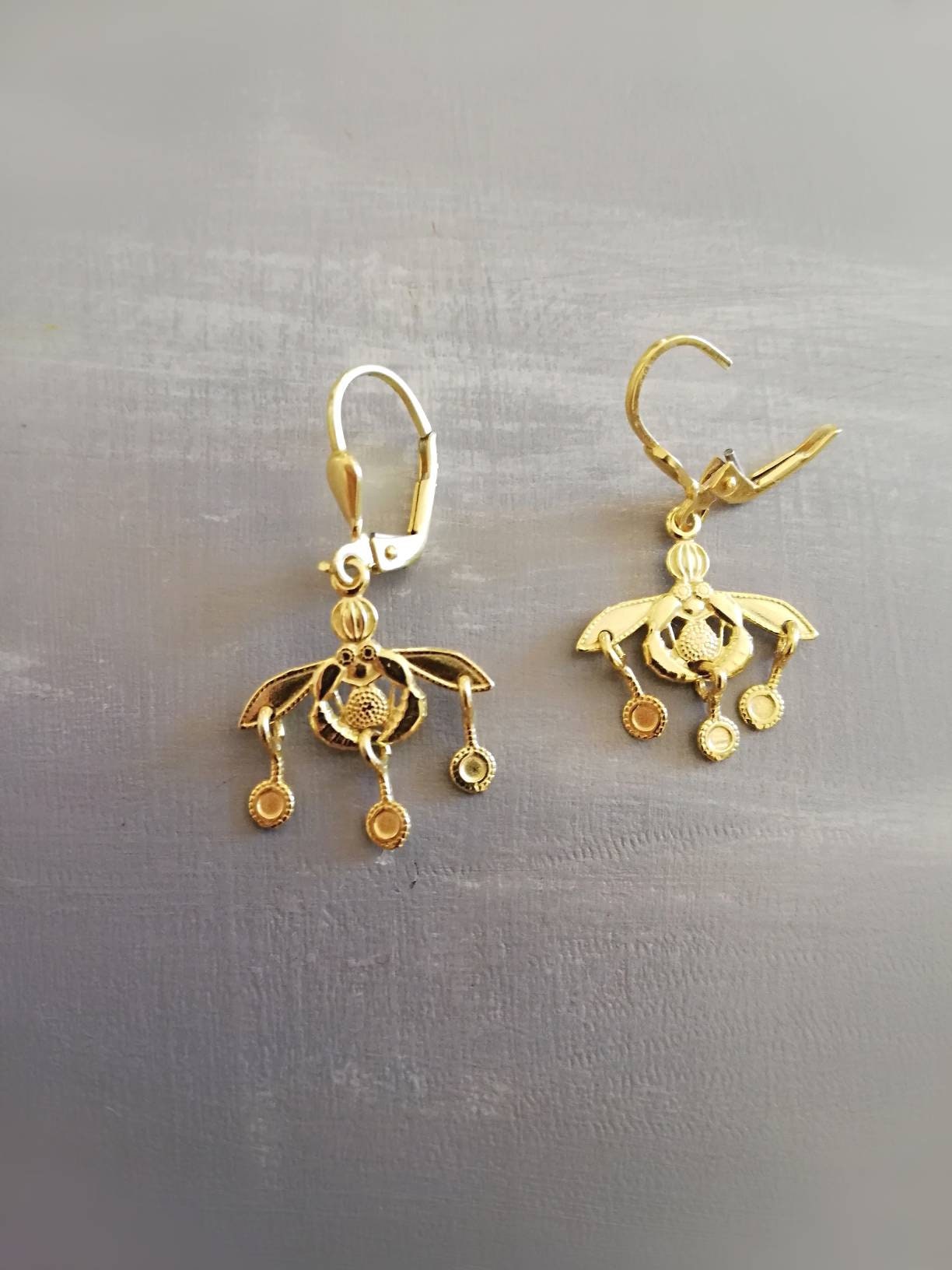 Orecchini a forma di api in argento sterling 925, con motivo a