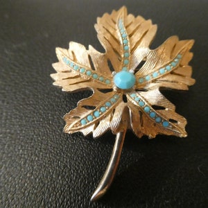 VINTAGE KRAMER BROOCH