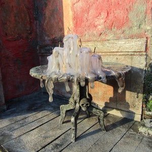 Mesa de bruja para casa de muñecas: decoración gótica de Halloween en miniatura hecha a mano