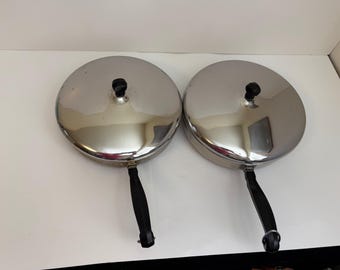 Farberware  10 inch Skillets with Lids