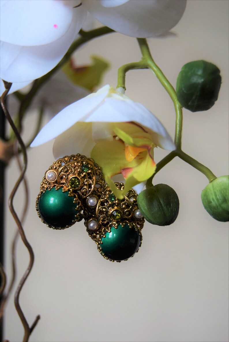 Germany emerald green cabochon necklace /& earring set Gorgeous W