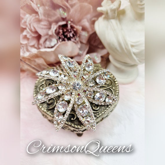 Gatsby Vintage 1920's Style Diamante Rhinestone Bracelet - The Interlocking Deco main image 1