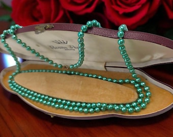 Charmante vintage lange ketting met groene glazen kraal uit de jaren 1920, juiste flaplengte: 48 inch lang