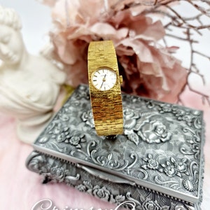 Beautiful Gold Retro Art Deco Flapper Great Gatsby Statement  display picture 1
