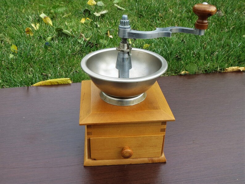 Antique coffee grinder Vintage kitchen accessories wood coffee mill grinder retro coffee grinder hand crank coffee lovers gift kitchen decor