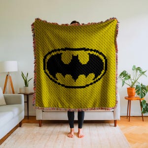 Couverture carrée en forme de chauve-souris, motif crocheté C2C PDF - Jeté de pixels 90 × 90 cm, 105 × 105 cm, 145 × 145 cm - Graphghan jaune noir Graphique d'un coin à l'autre