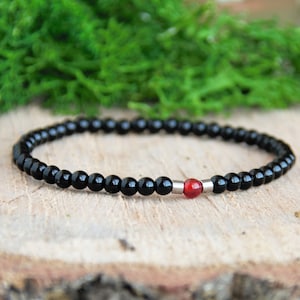 Minimalist Carnelian & Black Onyx Bracelet: Stainless Steel, 4mm Beads