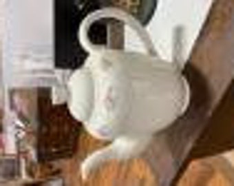 Homer Laughlin English Rose Tea Pot