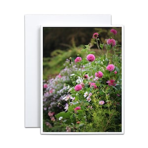 Cartão em branco com flores de dálias rosa brilhante para jardineiro, cartão de chá de bebê, cartão de agradecimento boho chique, jardim de chalé, nota para anfitriã, presente de madrinha