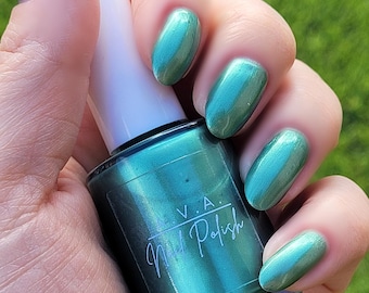 Holly - Light green - Winter green Nail Polish - Handmade Nail Polish - Winter Holidays Nail Polish