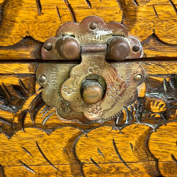 Beautifully Carved Wooden Trinket Box with Brass … - image 9