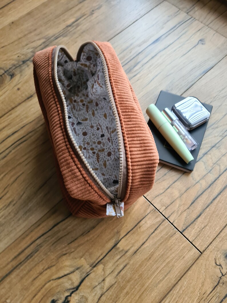 Trousse Noire Scolaire, En Velours Côtelé Avec Compartiment