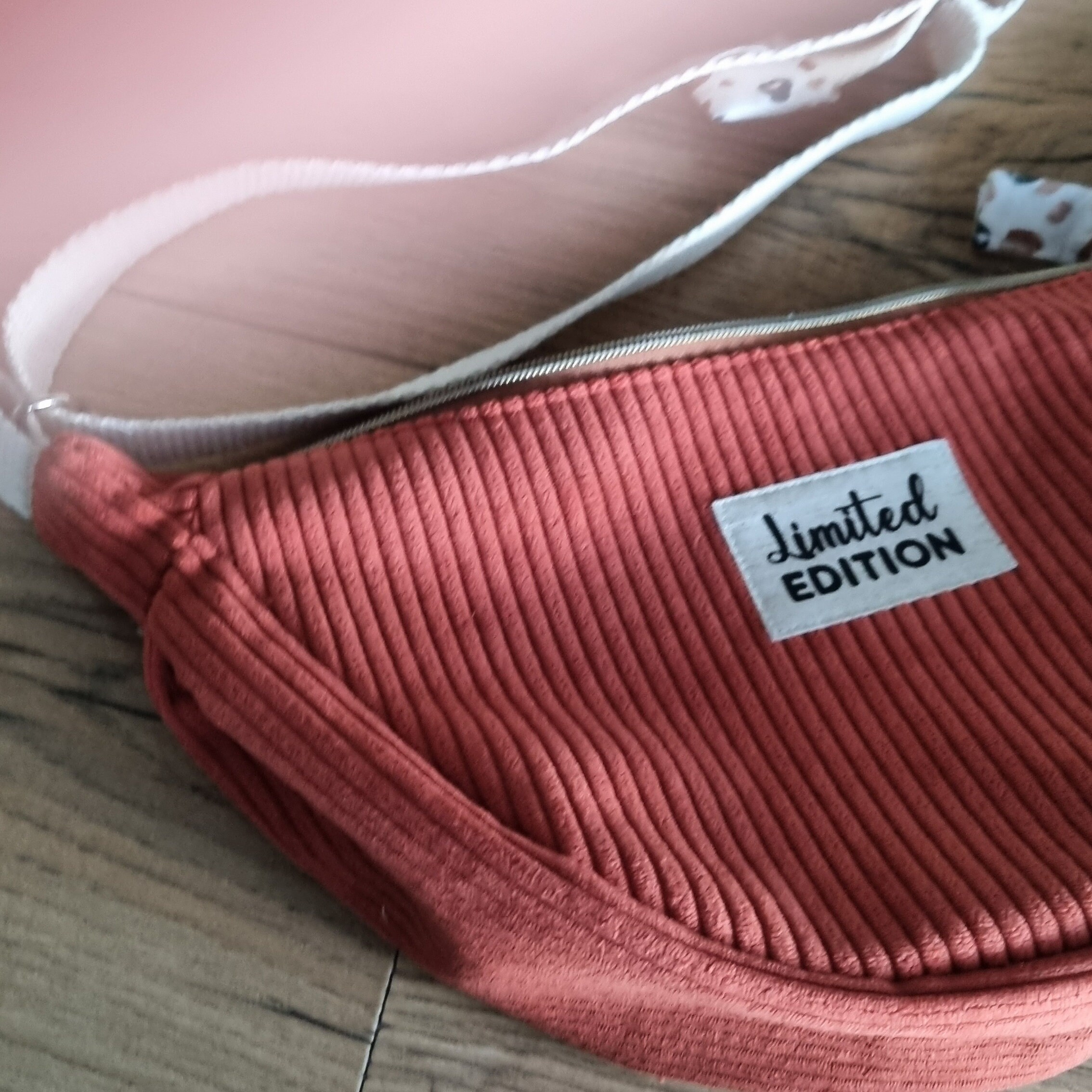Sac Demi-lune GoPaw En Velours Côtelé - Bandoulière Ajustable Pour Femme