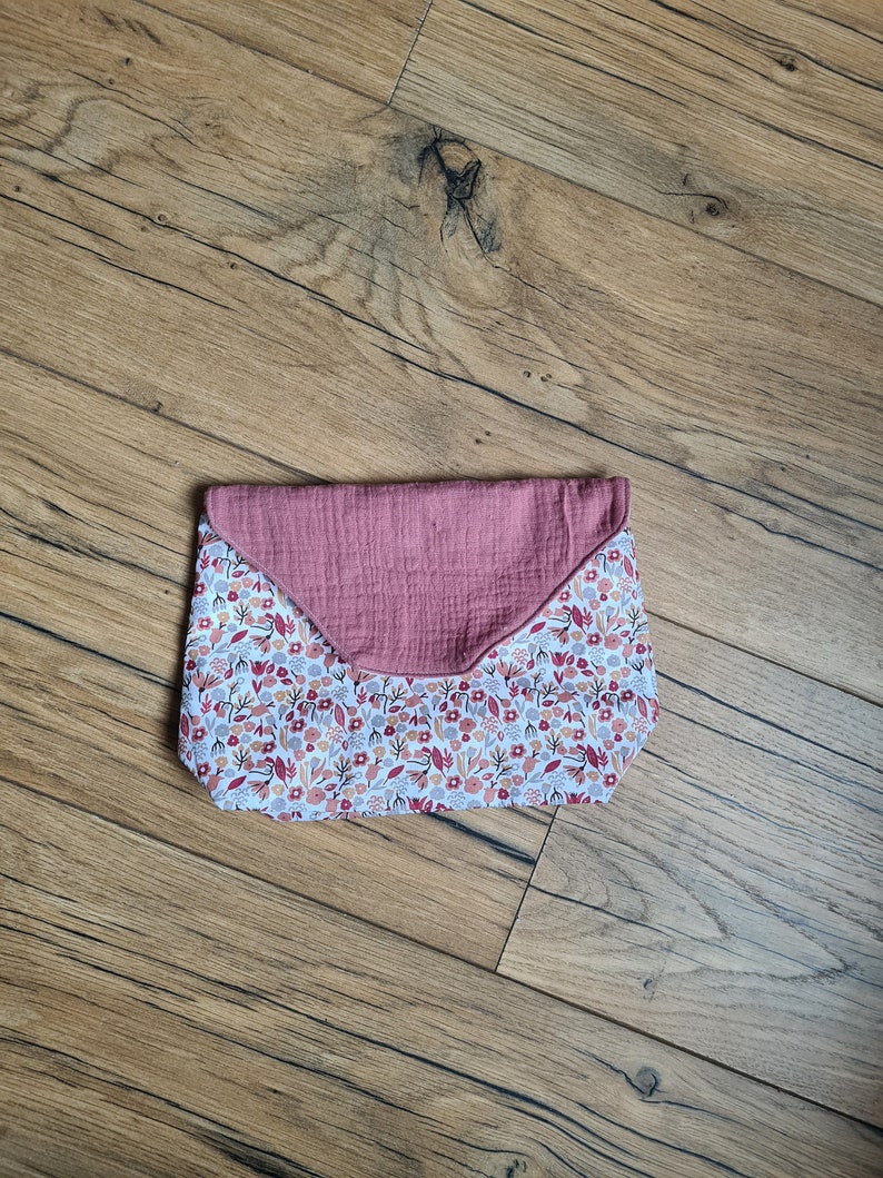 Sac à dos pochon enfant personnalisé prénom fleurs liberty pour enfant ou bébé à l'école ou chez nounou image 8