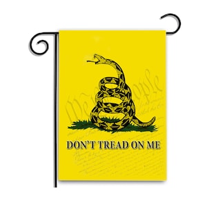 TWO Flags TWO Stands Don&#39;t Tread On Me Apartment Flag Garden Flag 12&quot; x 18&quot; Yard Flag | Gadsen Decorative Garden Flag