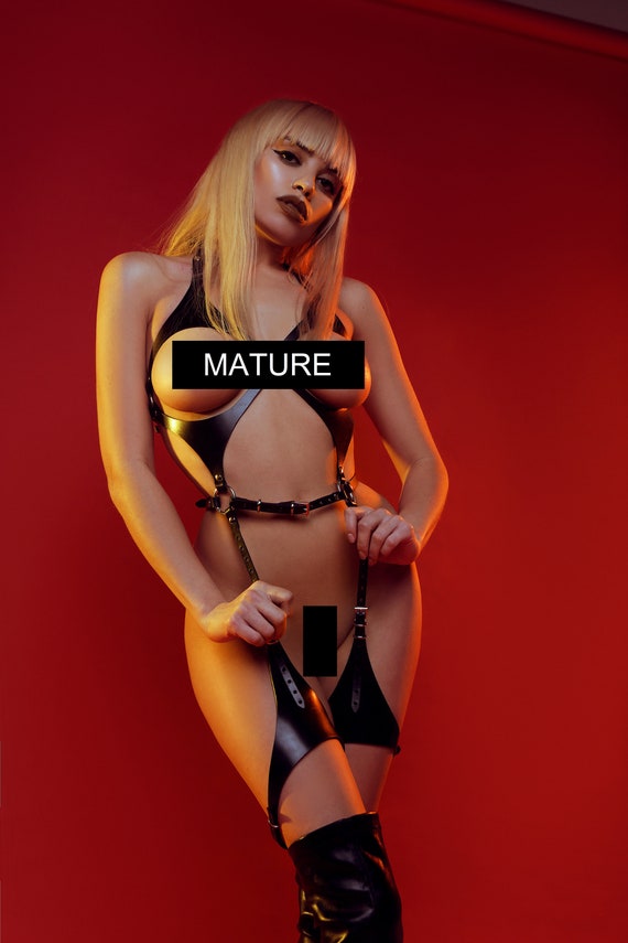 full body erotica Asian movie peeping yesvoyeur