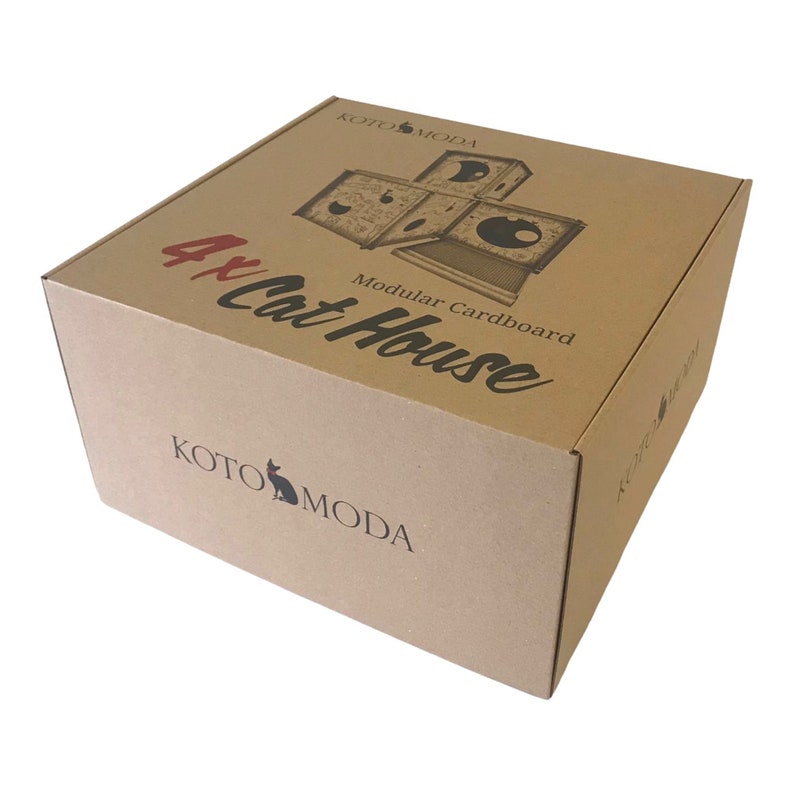 Pode incluir: Uma caixa de cart&atilde;o castanho com o texto "4 x Cat House" e "Modular Cardboard" impresso na parte superior. A caixa tamb&eacute;m tem o logotipo "KOTO MODA" impresso no lado, que apresenta uma silhueta de gato preto.