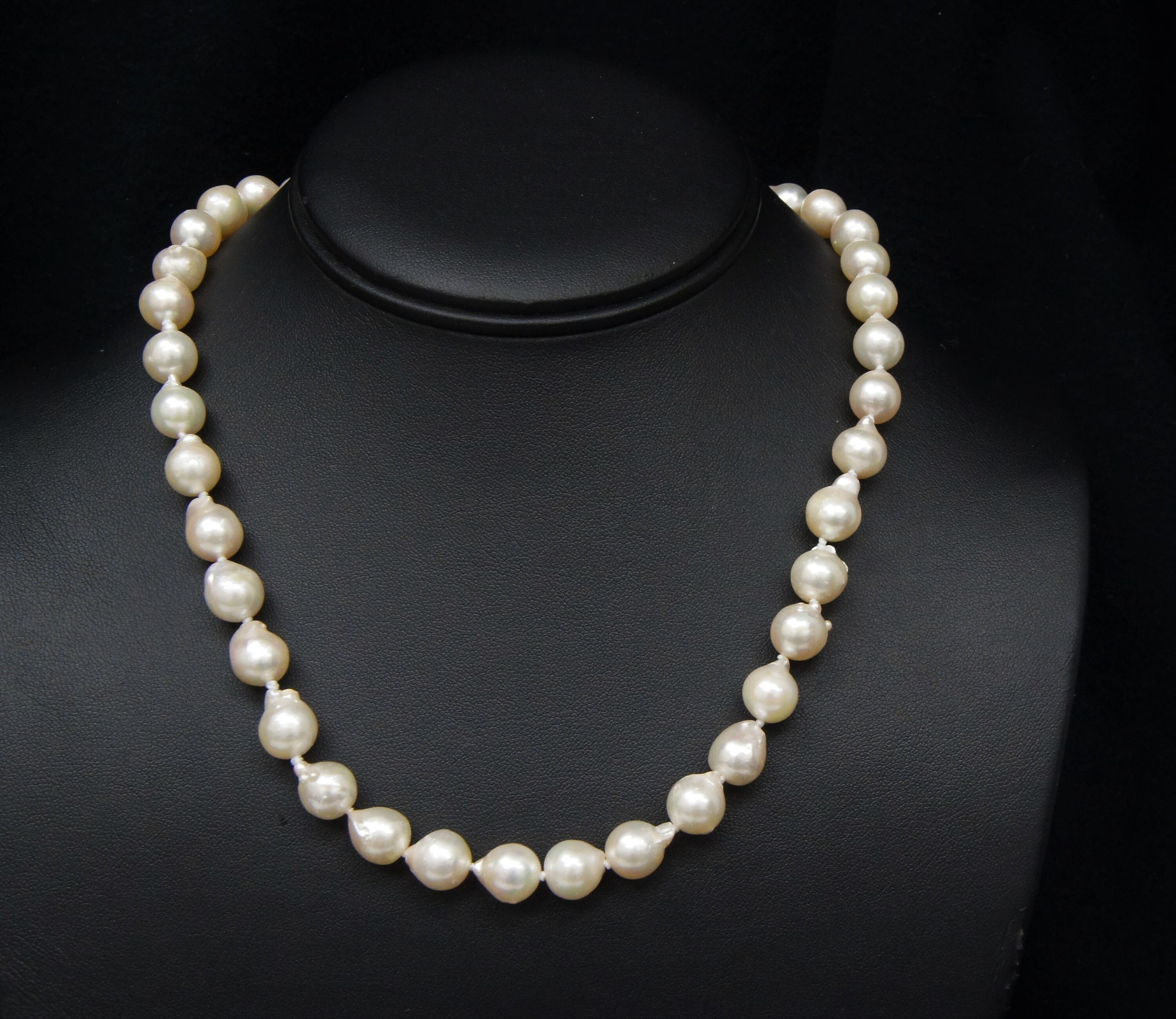 8.5mm- 9mm Akoya Cultured Baroque Pearl Single Strand Necklace 18