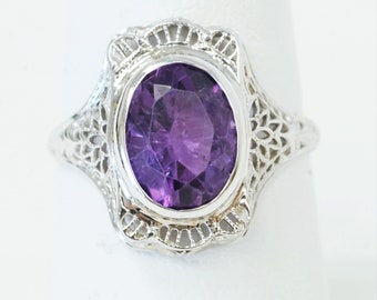 Antique Art Nouveau 14K White Gold Amethyst Ring Filigree Openwork Detail (CAT E B5277)