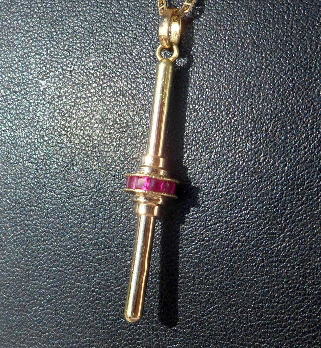 Pingente/Charme Francês Vintage 'Barrette', Rubis, Ouro 18k