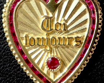 Vintage French &#39; Toi & Moi Toujours &#39; Charm / Love pendant, The 70S, 18k Gold