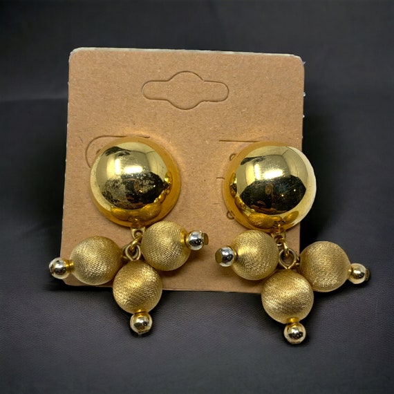 Vintage 1980's Gold Tone Triple Bead Earrings Pie… - image 5