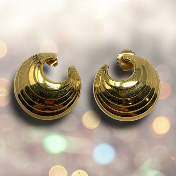 Vintage 1980's Textured Swirl Gold Tone Earrings … - image 1