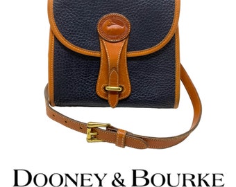 Vintage 1994 Dooney & Bourke Small Essex Bag Purse Navy All Weather Leather R26