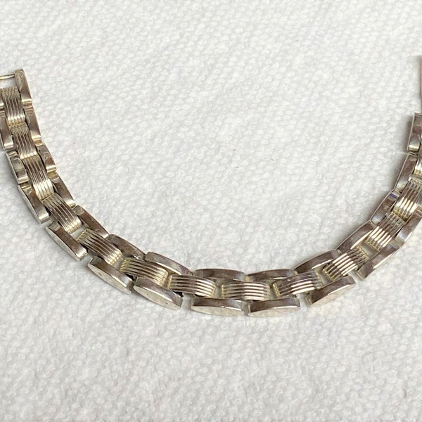 Vintage Silver Tone Gate/Fence/Panel Style Link Bracelet Costume Jewelry Excellent Condition